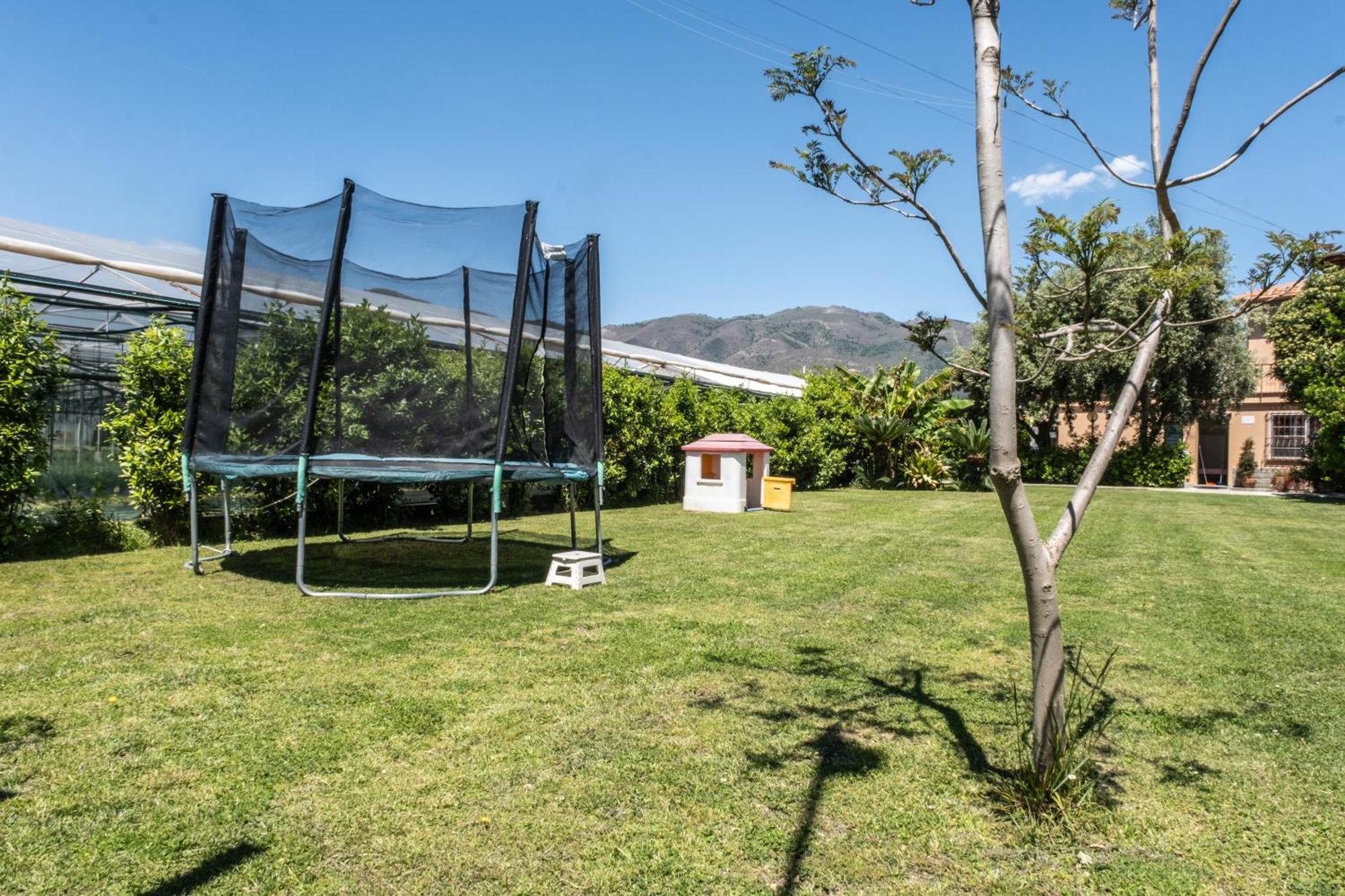 Agriturismo Giorgi Appartamenti In Riviera Ligure Албенга Екстериор снимка