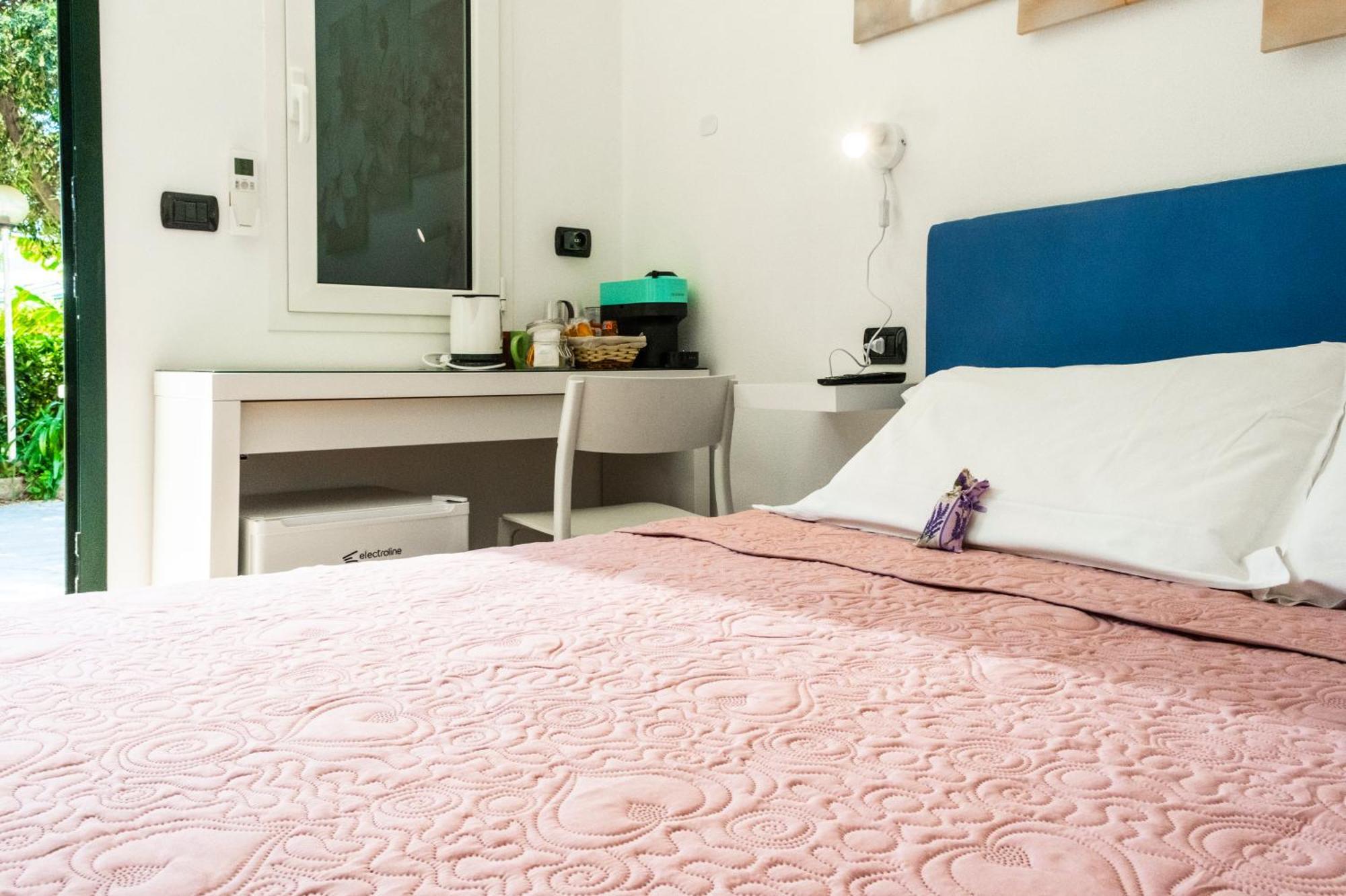 Agriturismo Giorgi Appartamenti In Riviera Ligure Албенга Екстериор снимка