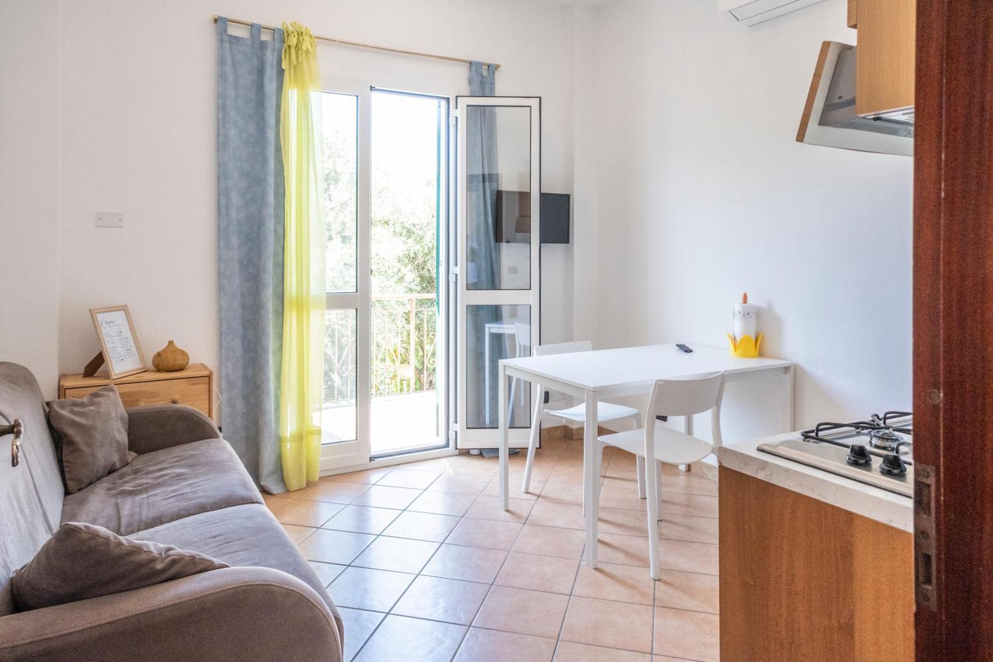 Agriturismo Giorgi Appartamenti In Riviera Ligure Албенга Екстериор снимка
