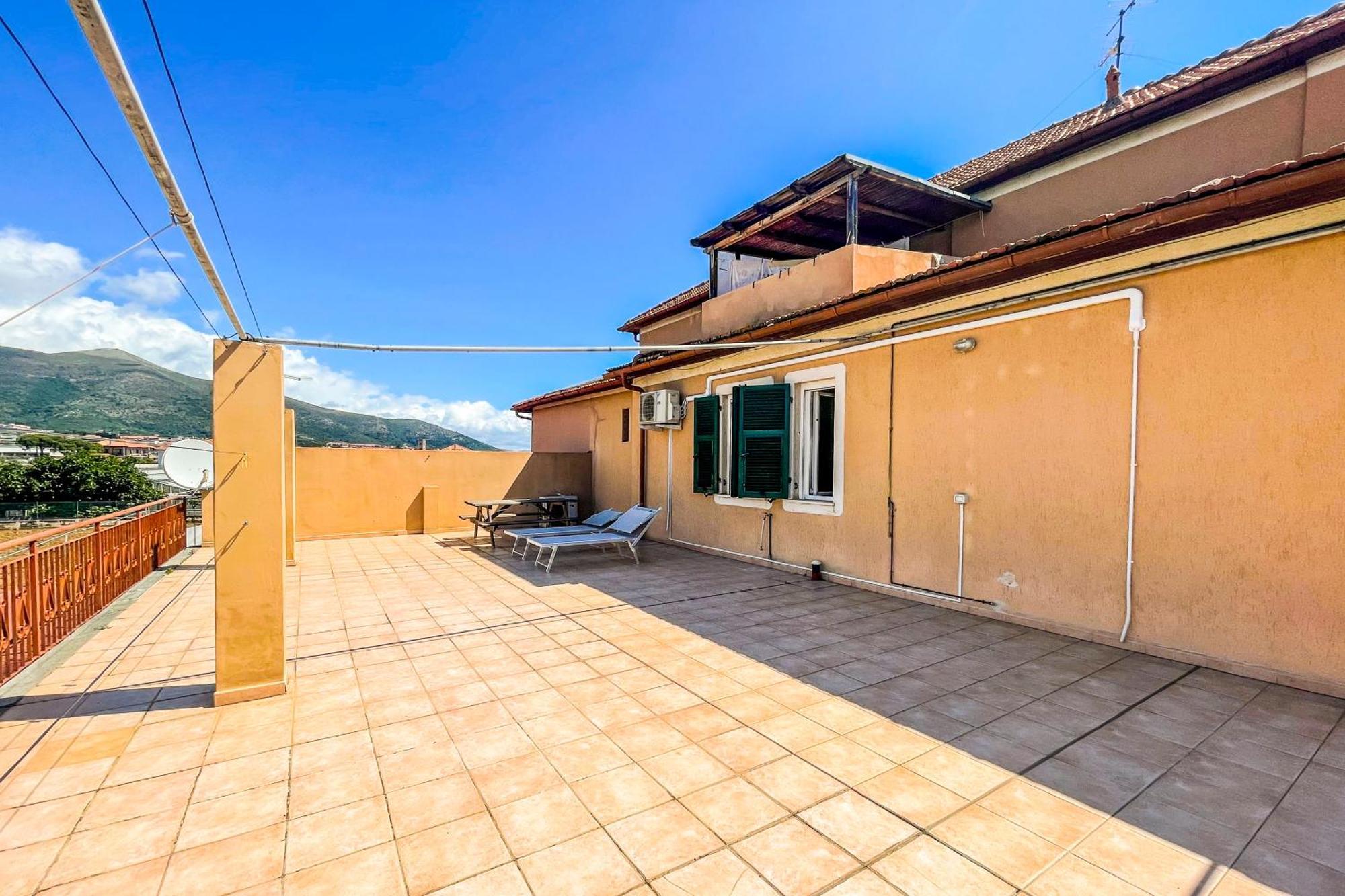 Agriturismo Giorgi Appartamenti In Riviera Ligure Албенга Екстериор снимка